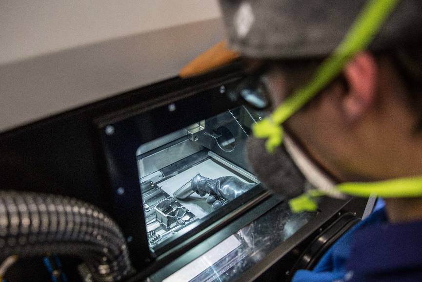 Introduction to the industrialization of a high-tech product - Kickmaker