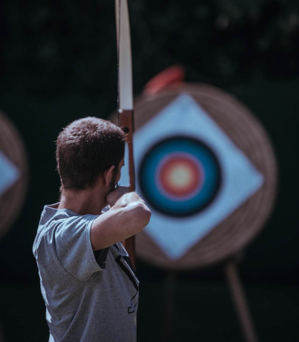 Image montrant du tir à l'arc. Kickmaker peut développer des IOT et capteurs spécifiques au sport