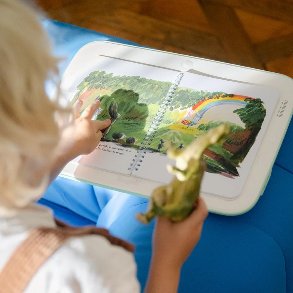 Image montrant une console sans écran destinée à l'usage des enfants.